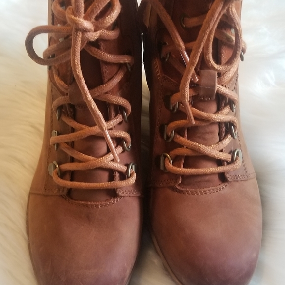 Sorel Joan Uptown Lace Bootie size 7.5 - Picture 2 of 5